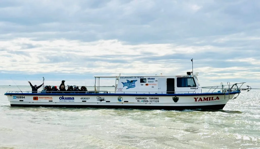 Barco Yamila de 20 metros para pesca embarcada en Bahía San Blas